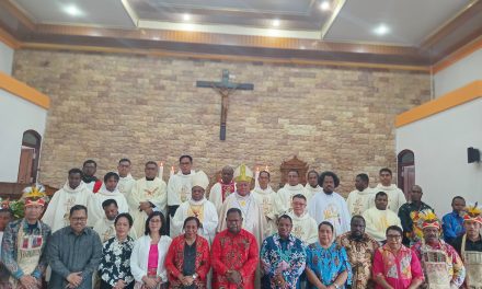 Momen Bersejarah Kehadiran Dua Uskup dalam Peresmian Gereja Katolik Stasi Santo Yohanes Rasul Konja