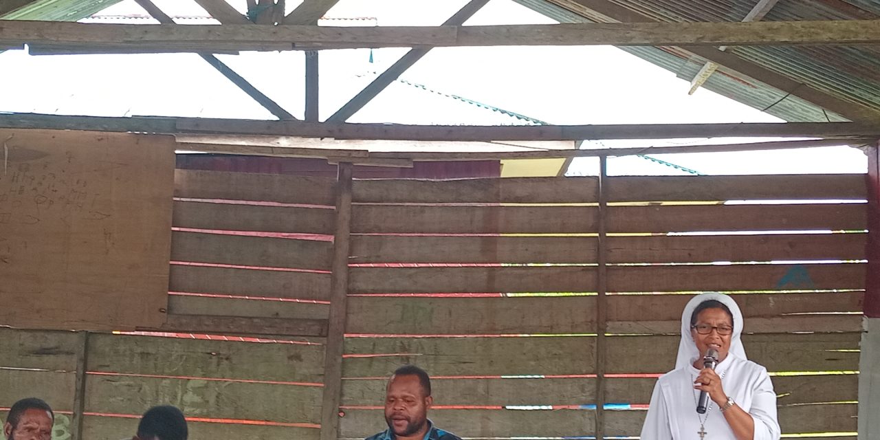 Panitia Peresmian Gereja Stasi Santo Yohanis Rasul Konja Serahkan Aset dan Sisa Dana Rp15 Juta ke Dewan Stasi, Suster Liza OSF Apresiasi Kerja Panitia