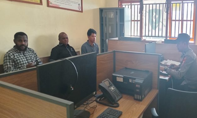 Anggota DPRK Maybrat Laporkan Sekwan Ke Polisi Atas Dugaan Ancaman Kekerasan.