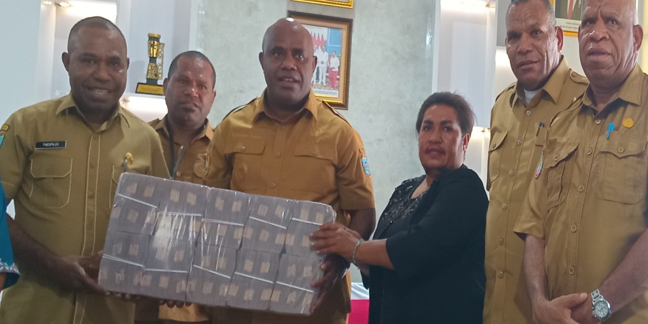 Pemda Maybrat Salurkan Rp1 Miliar dari Dana Otsus untuk Sukseskan HUT ke-75 Theofani