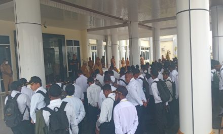 Usai Apel Gabungan, Sekda Maybrat Tekankan Disiplin dan Integritas kepada Peserta Latsar