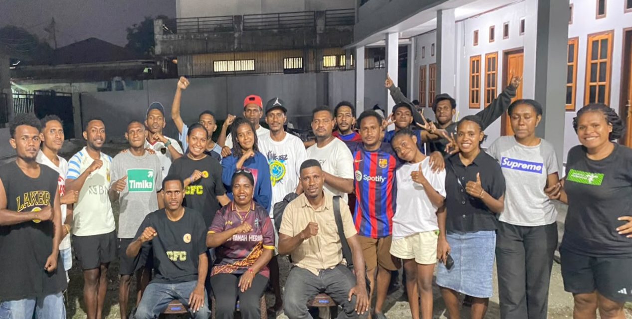 Rangkul Generasi Muda, Sekdis Sosial Maybrat Sekaligus Ketua PKBF Sambangi Mahasiswa Fategomi di Jayapura